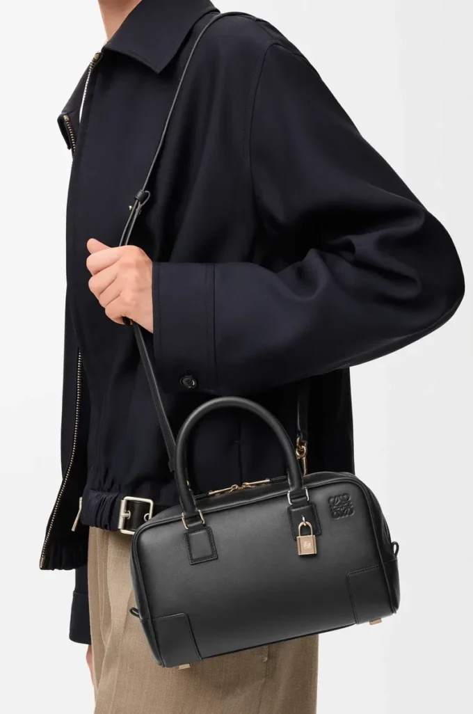 Amazona 23 bag in nappa calfskin Black