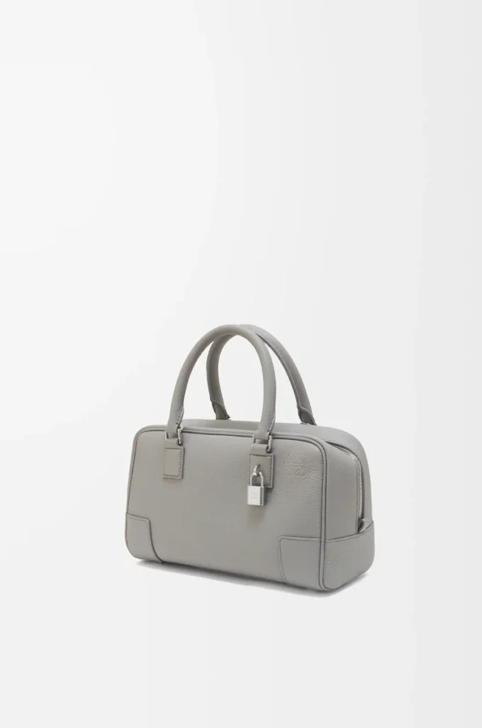 Amazona 23 bag in soft grained calfskin Pearl Grey