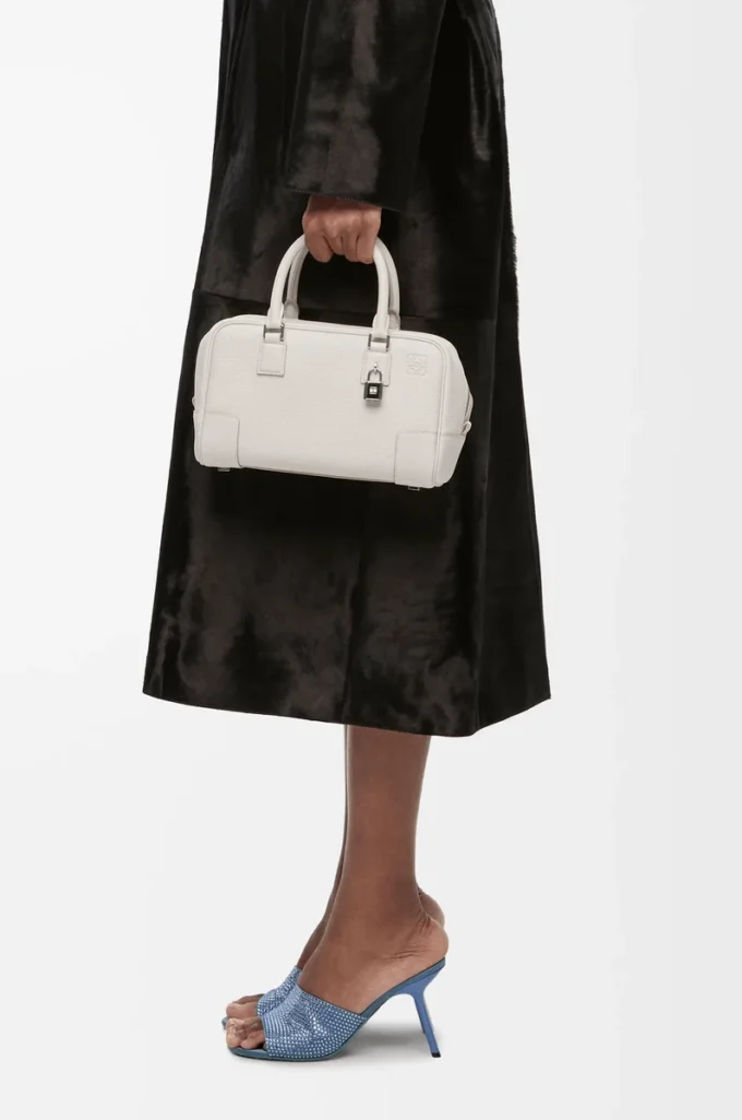 Amazona 23 bag in soft grained calfskin Soft White