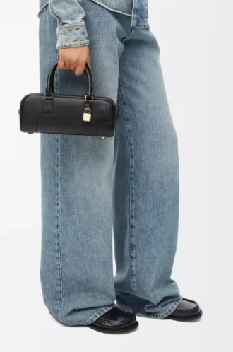 Amazona 23 cropped bag in nappa calfskin Black