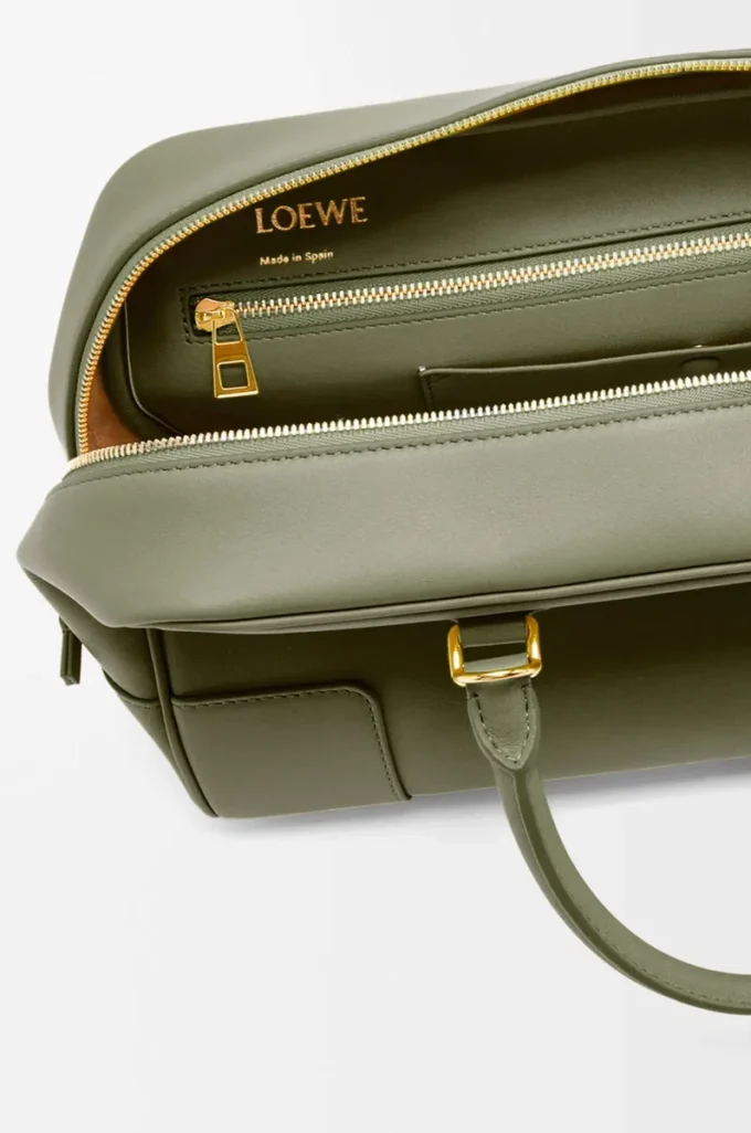 Amazona 28 bag in nappa calfskin Avocado Green