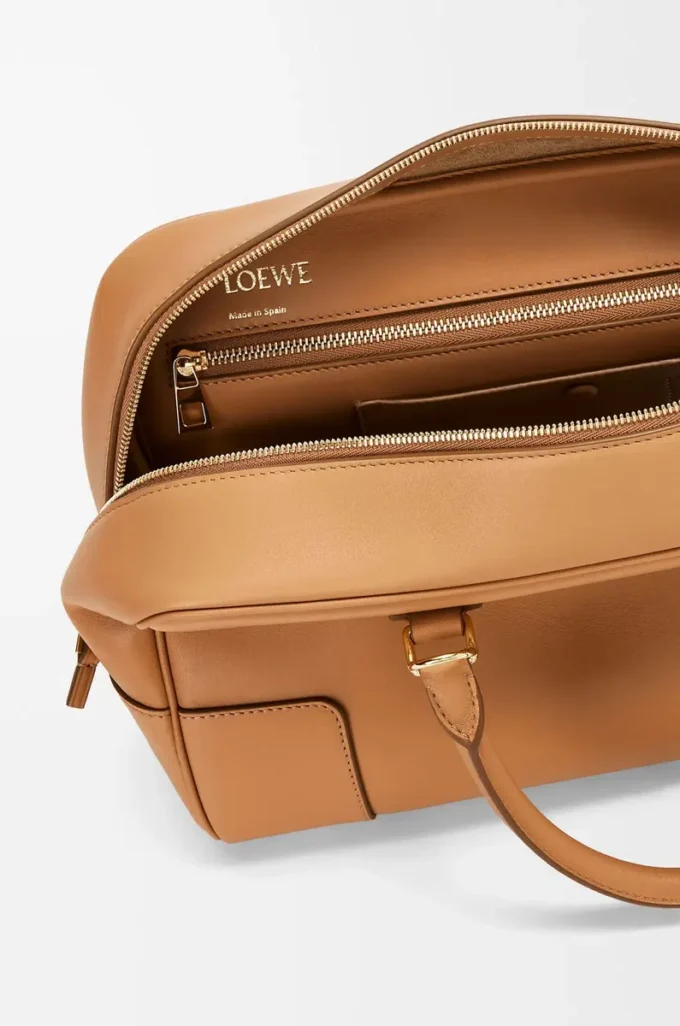 Amazona 28 bag in nappa calfskin Warm Desert Amazona 28 bag in nappa calfskin Warm Desert