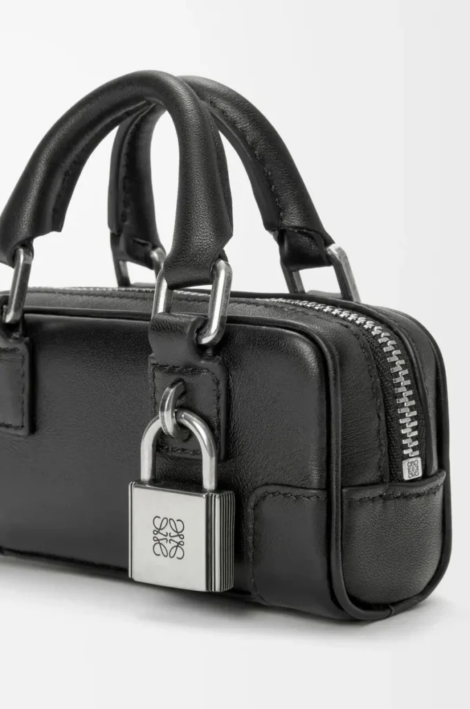 Amazona Nano in shiny calfskin Black