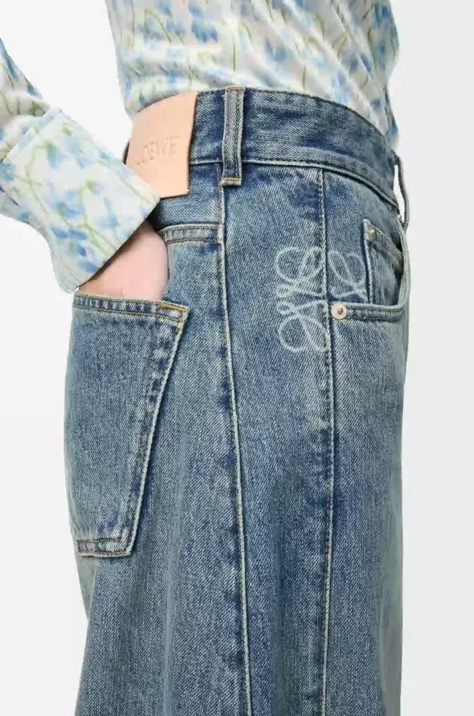 Anagram barrel jeans in denim Washed Denim
