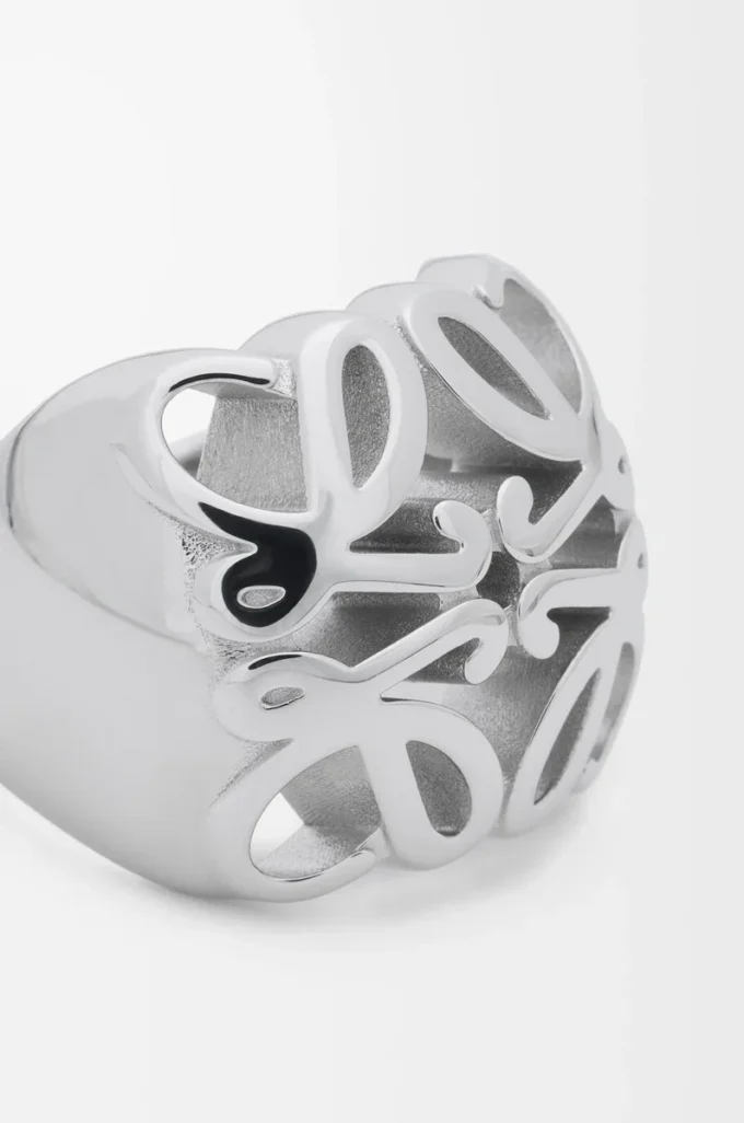 Anagram Bombé signet ring in sterling silver Silver