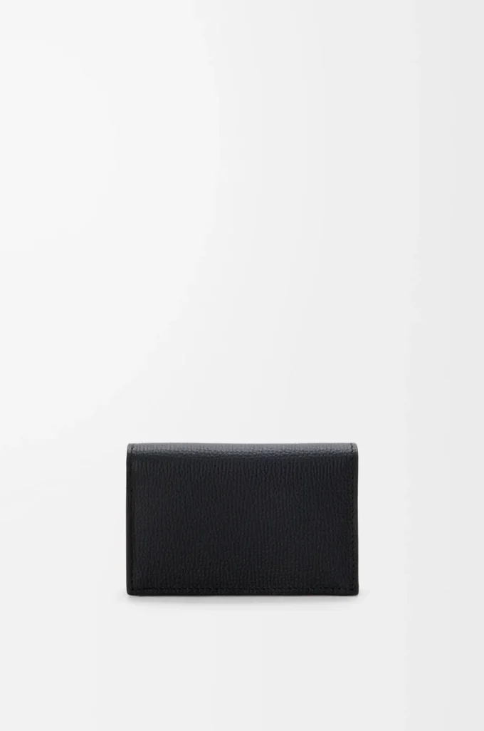 Anagram business cardholder in pebble grained calfskin Black/Gold