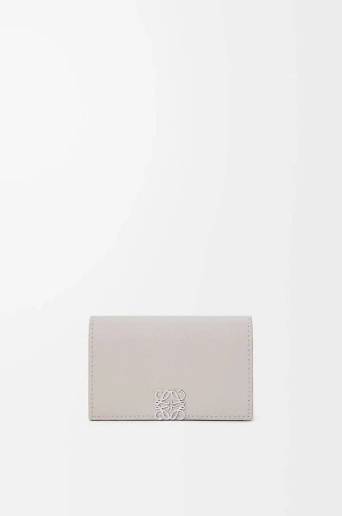 Anagram business cardholder in pebble grained calfskin Light Ghost