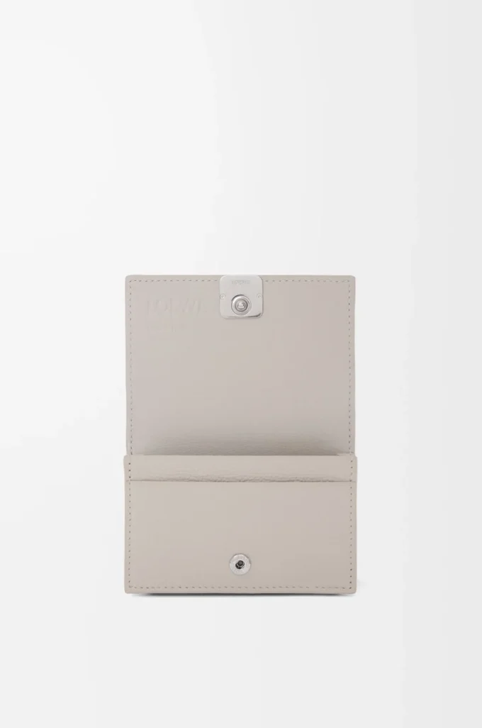Anagram business cardholder in pebble grained calfskin Light Ghost