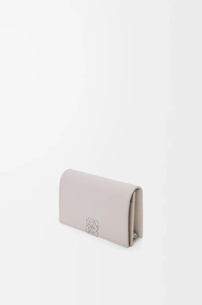 Anagram business cardholder in pebble grained calfskin Light Ghost