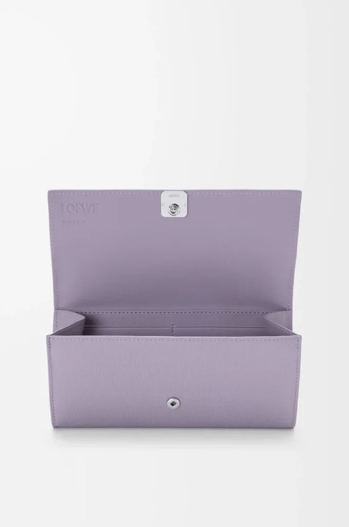 Anagram continental wallet in pebble grained calfskin Dirty Mauve