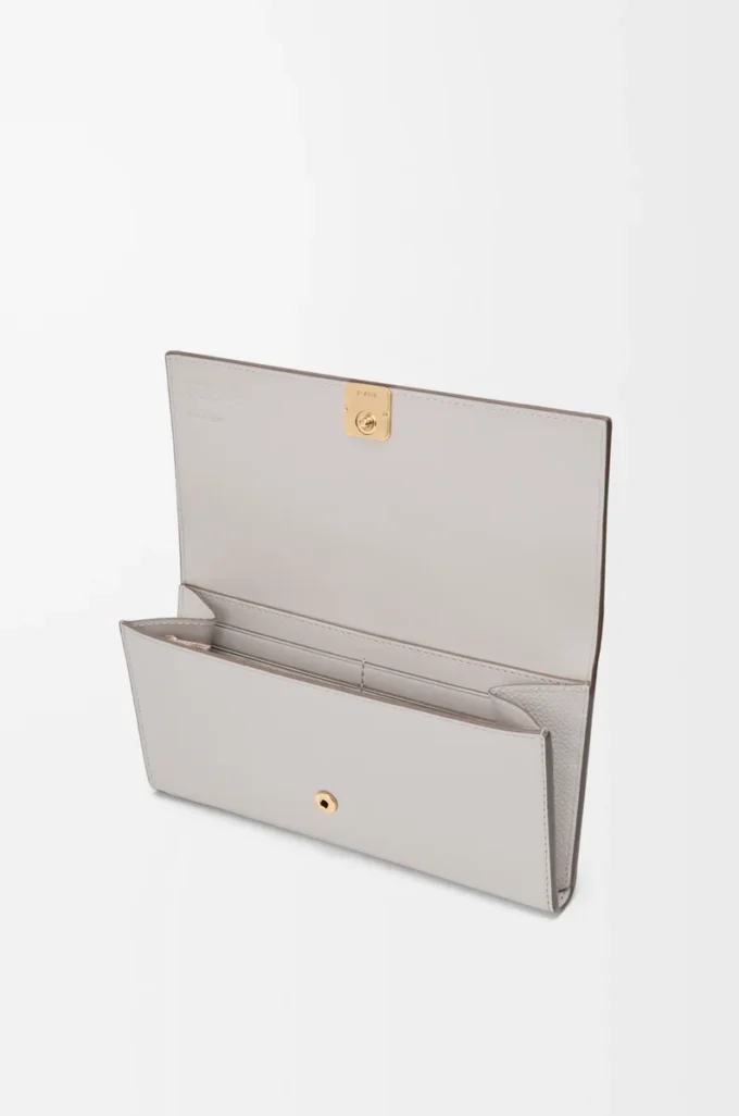 Anagram continental wallet in pebble grained calfskin Light Ghost Grey