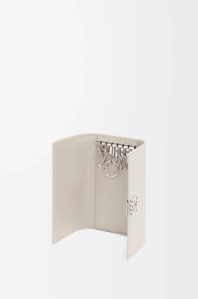 Anagram key case in pebble grained calfskin Light Ghost Anagram key case in pebble grained calfskin Light Ghost