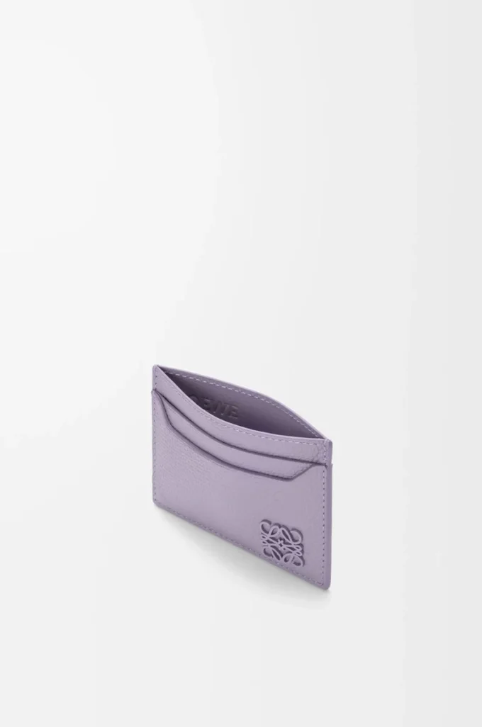 Anagram plain cardholder in pebble grained calfskin Dirty Mauve Anagram plain cardholder in pebble grained calfskin Dirty Mauve