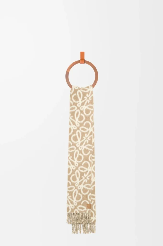 Anagram scarf in alpaca and wool blend Beige/White