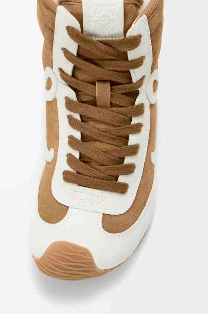 Ballet Runner 2.0 high-top in suede and shearling Tan/White