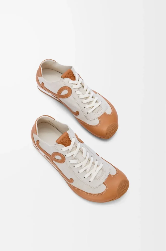 Ballet Runner 2.0 unlined in deerskin and vegetable-tanned calfskin Soft White/Tan