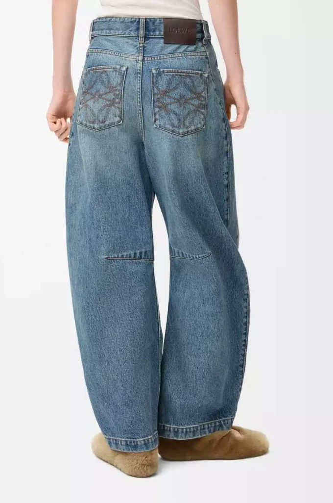 Barrel jeans in denim Washed Denim Barrel jeans in denim Washed Denim