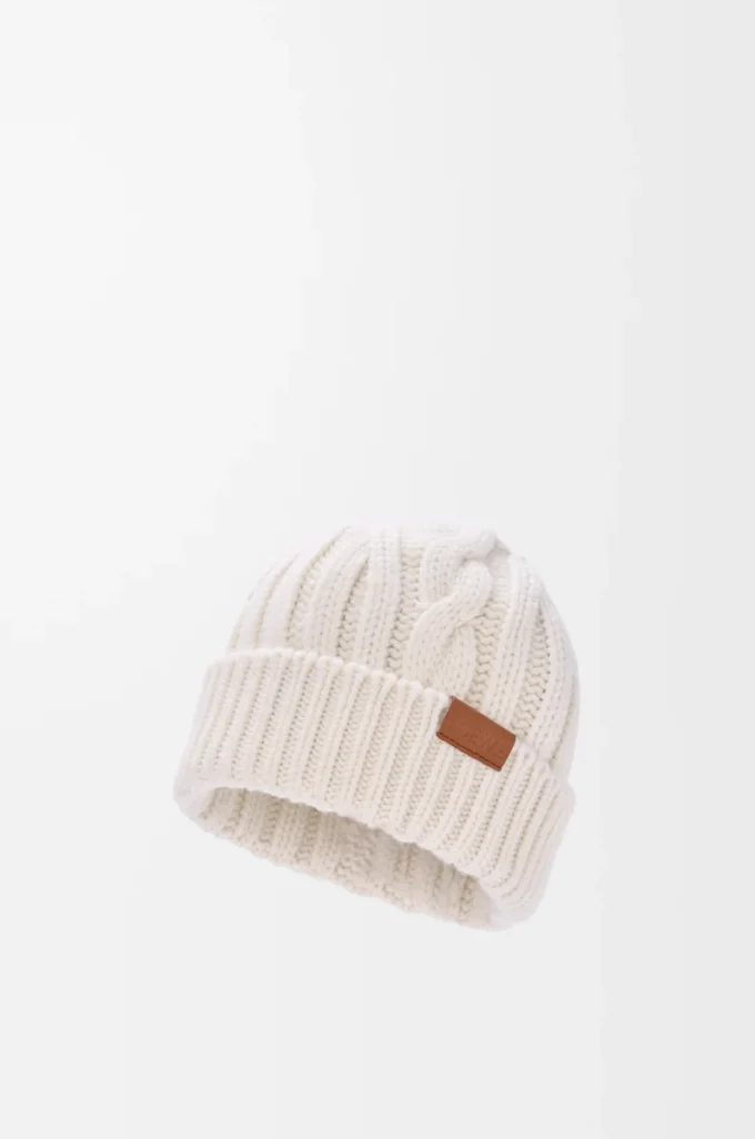 Beanie in wool Ecru