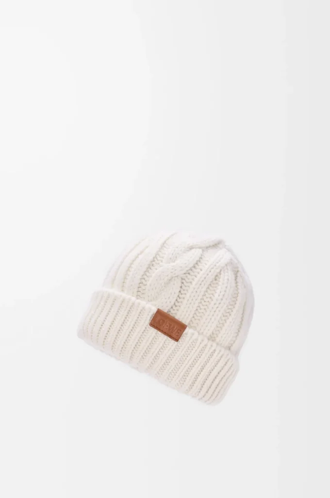 Beanie in wool Ecru