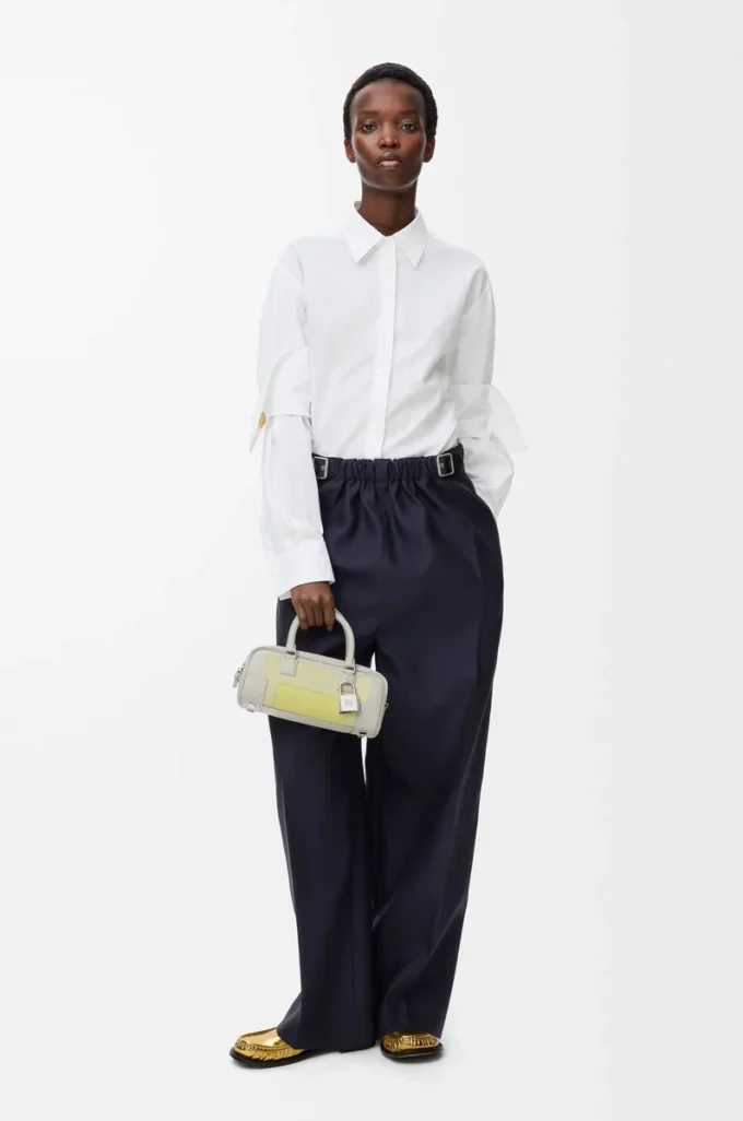 Belted trousers in wool and silk Navy Blue Belted trousers in wool and silk Navy Blue