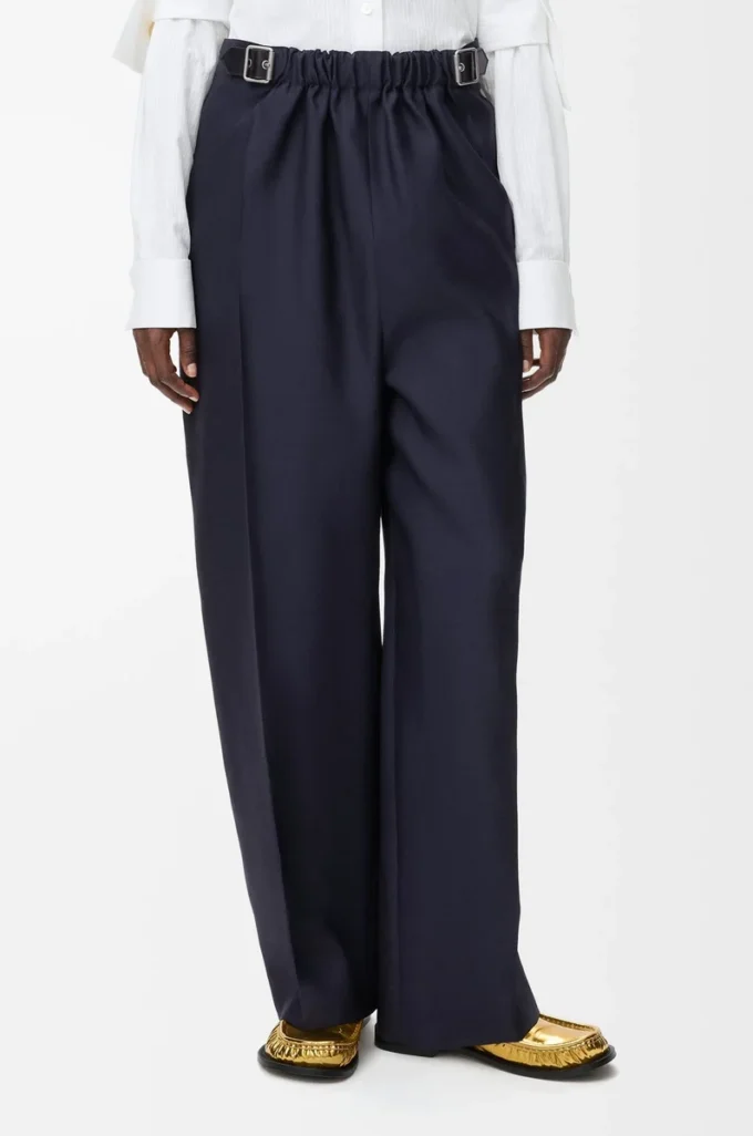 Belted trousers in wool and silk Navy Blue Belted trousers in wool and silk Navy Blue