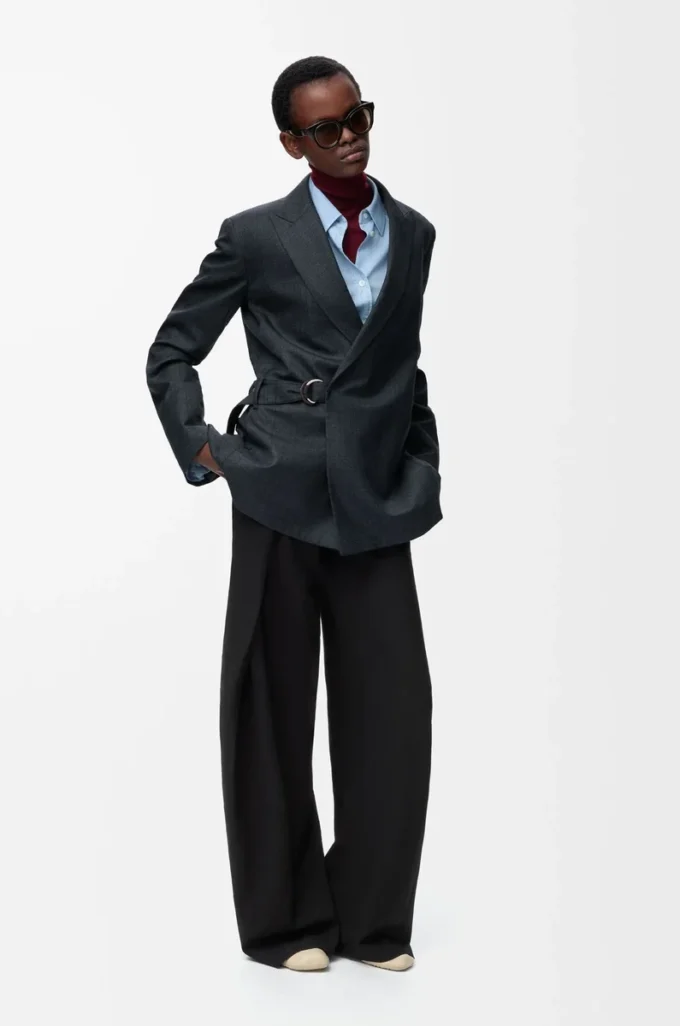 Belted trousers in wool Black Belted trousers in wool Black