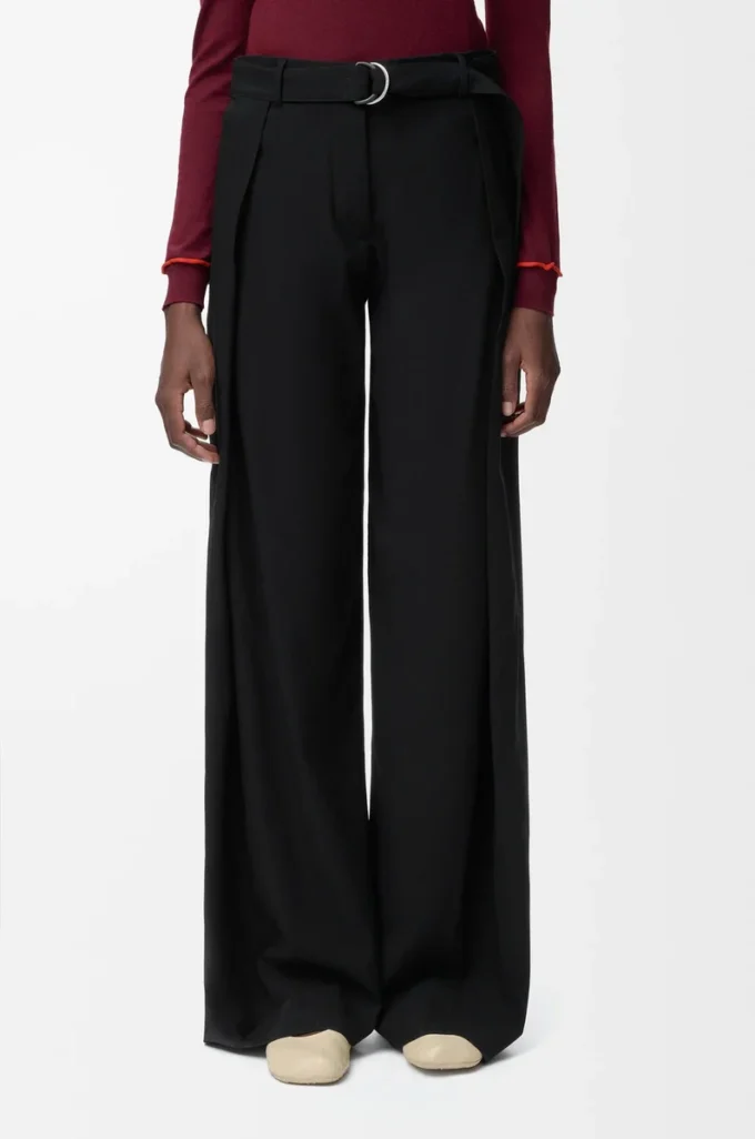 Belted trousers in wool Black Belted trousers in wool Black