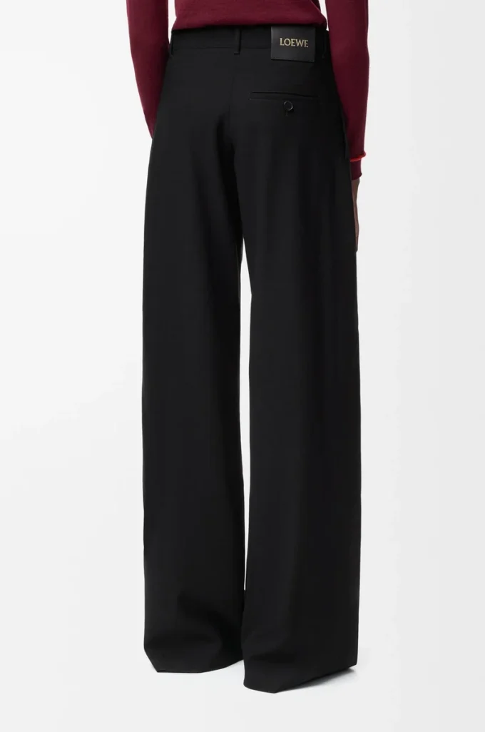 Belted trousers in wool Black Belted trousers in wool Black