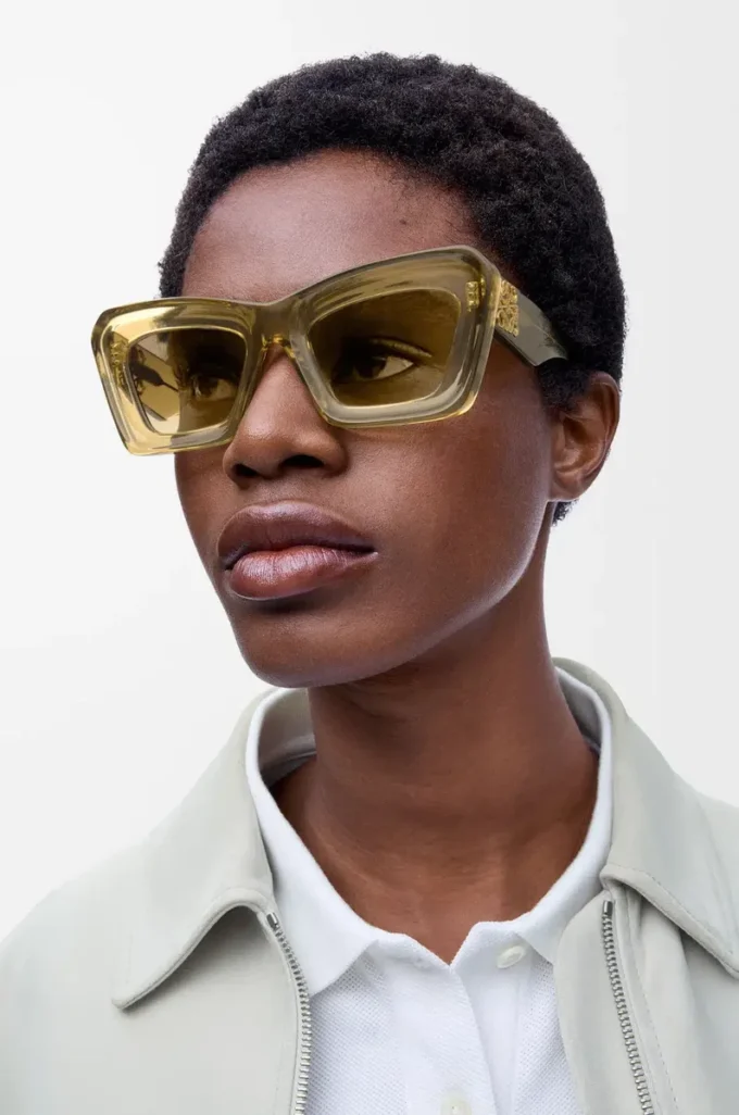 Beveled Cateye sunglasses Transparent Olive