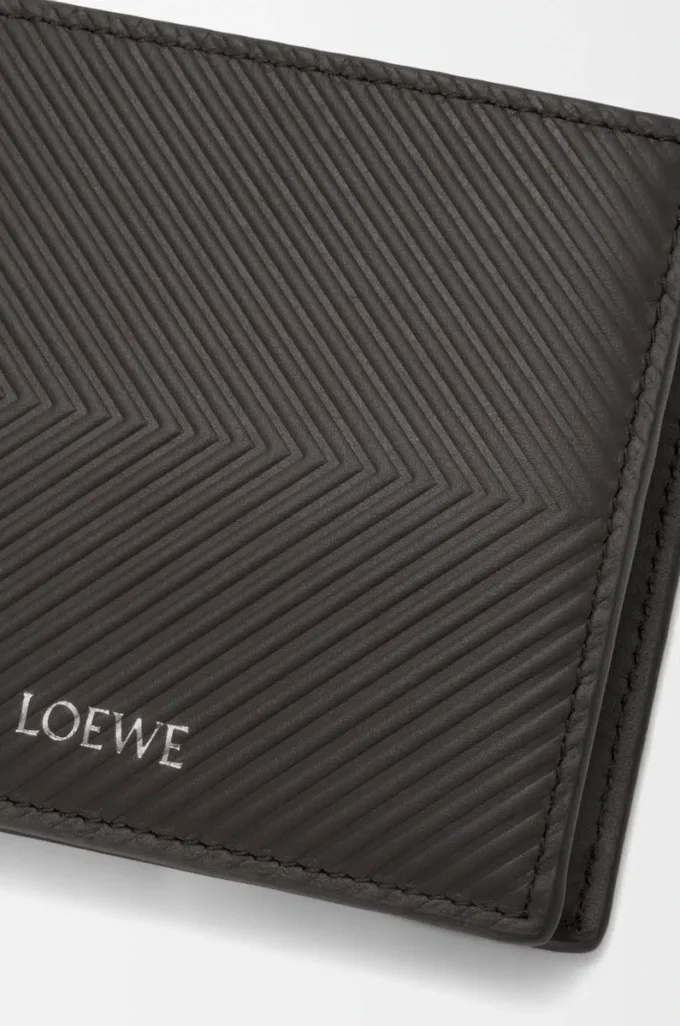 Bifold coin wallet in textured classic calfskin Dark Grey