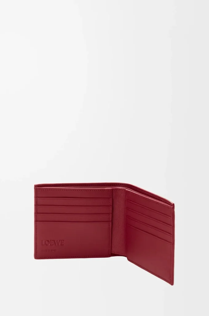 Bifold wallet in classic calfskin Burnt Red