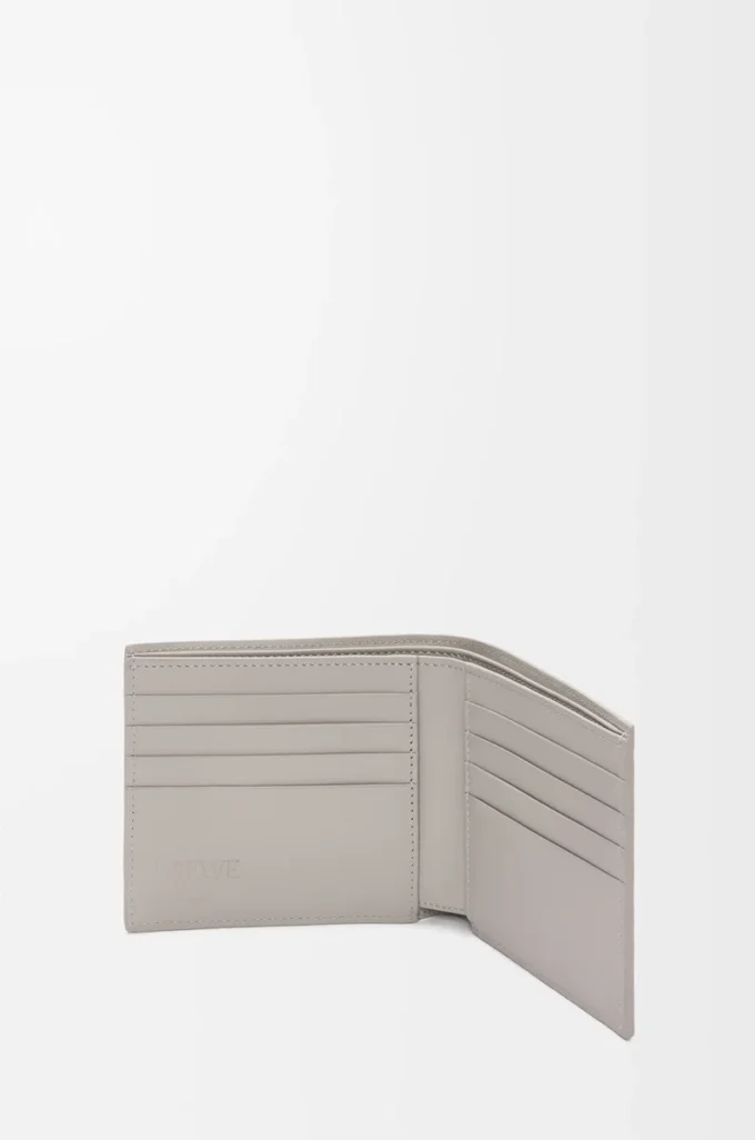 Bifold wallet in satin calfskin Shell Grey Bifold wallet in satin calfskin Shell Grey