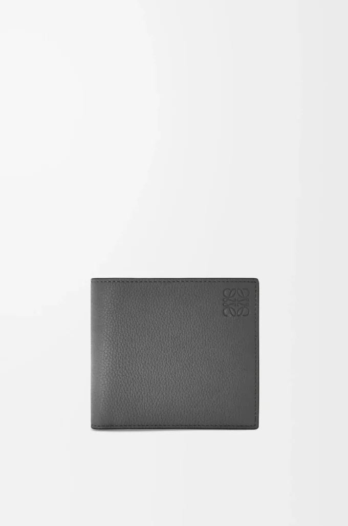 Bifold wallet in soft grained calfskin Anthracite Bifold wallet in soft grained calfskin Anthracite