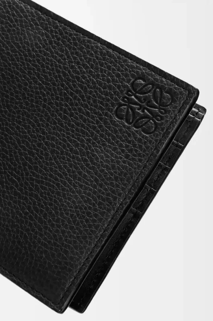 Bifold wallet in soft grained calfskin Black Bifold wallet in soft grained calfskin Black