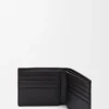 Bifold wallet in textured classic calfskin Black