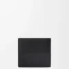 Bifold wallet in textured classic calfskin Black