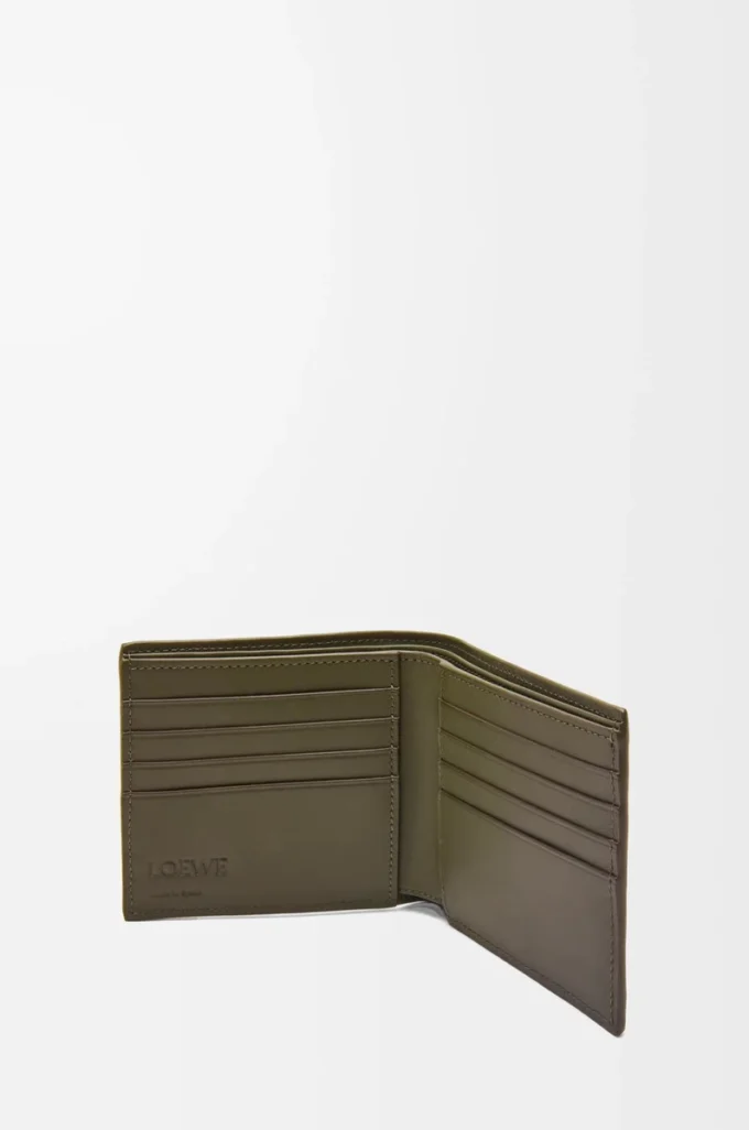 Bifold wallet in textured classic calfskin Dark Khaki Bifold wallet in textured classic calfskin Dark Khaki