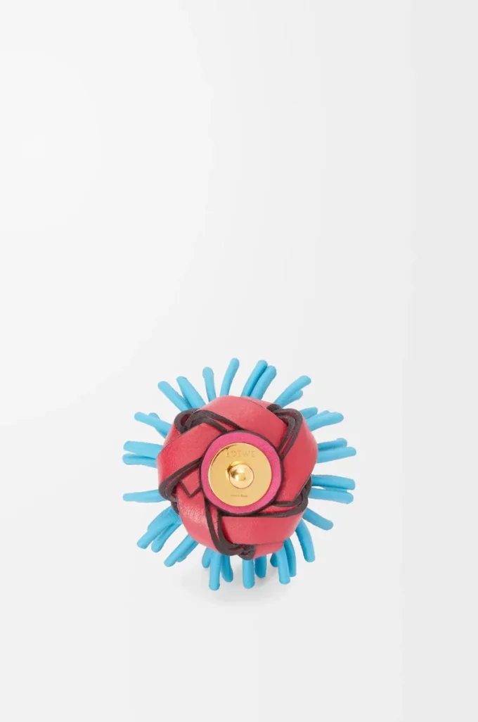 Cactus stud flower in classic calfskin Pink/Blue Cactus stud flower in classic calfskin Pink/Blue
