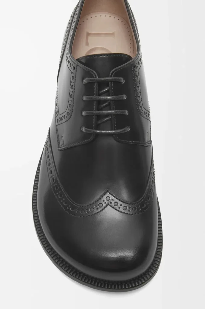 Campo brogue derby in brushed calfskin Black