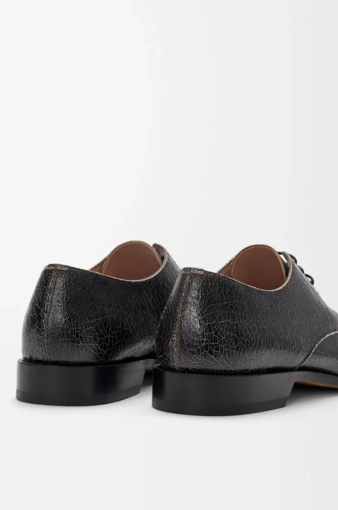 Campo derby in cracked calfskin Black/Cream