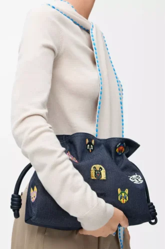 Cats medium Flamenco clutch in embroidered denim Blue