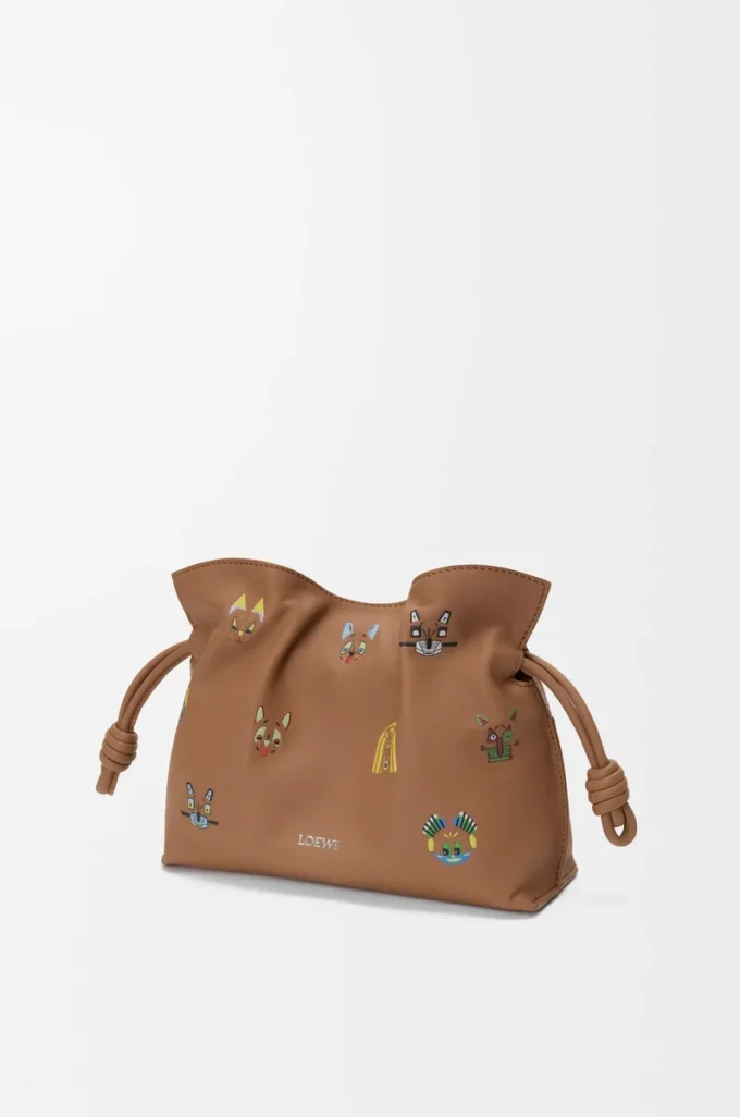 Cats mini Flamenco clutch in nappa calfskin Mocha