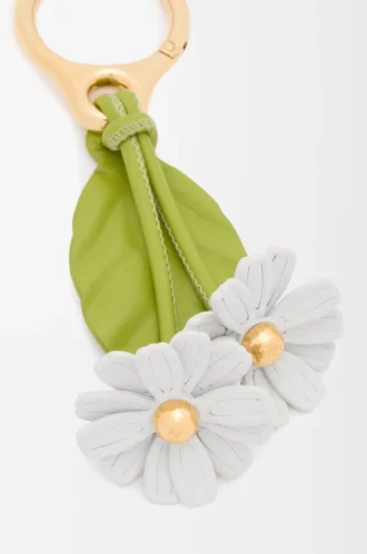 Chamomille flower charm in classic calfskin White/Green