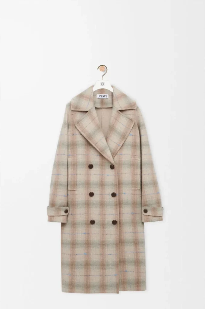 Coat in wool and cashmere blend Beige Coat in wool and cashmere blend Beige