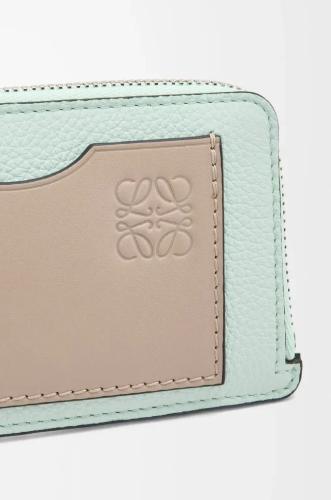 Coin cardholder in soft grained calfskin Frozen/Clay Coin cardholder in soft grained calfskin Frozen/Clay