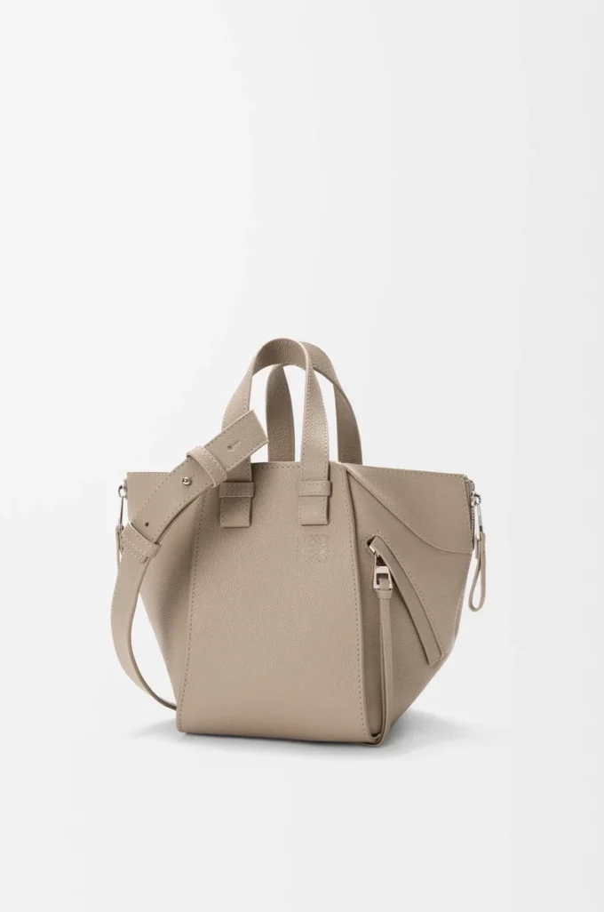Compact Hammock bag in soft grained calfskin Clay