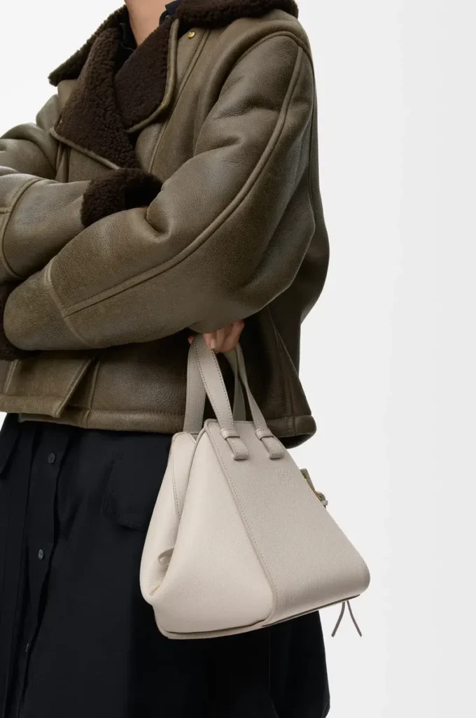 Compact Hammock bag in soft grained calfskin Light Ghost