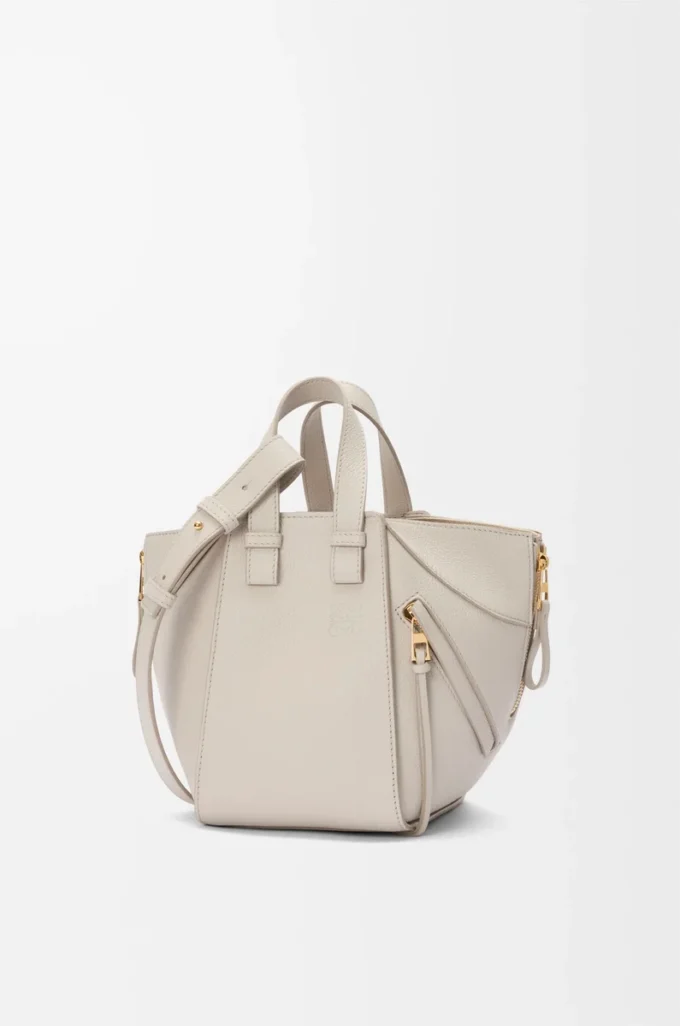 Compact Hammock bag in soft grained calfskin Light Ghost