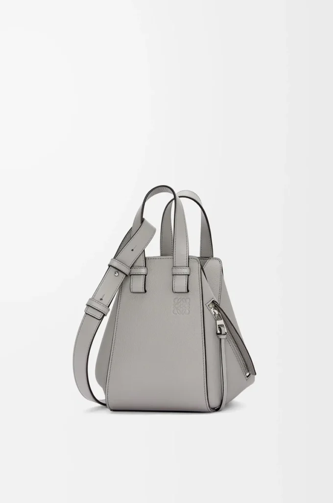 Compact Hammock bag in soft grained calfskin Pearl Grey