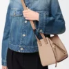 Compact Hammock bag in soft grained calfskin Sand
